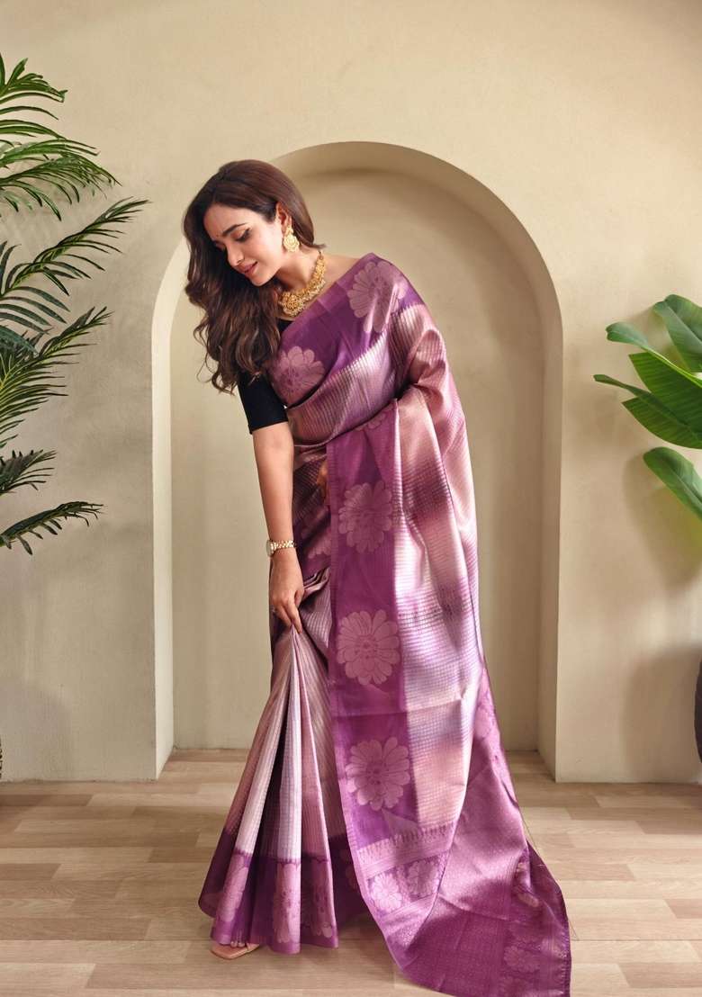 Onion Pink Silk Blend Saree Set with Zari Work for Diwali | Wedding & Festive Wear - Indya