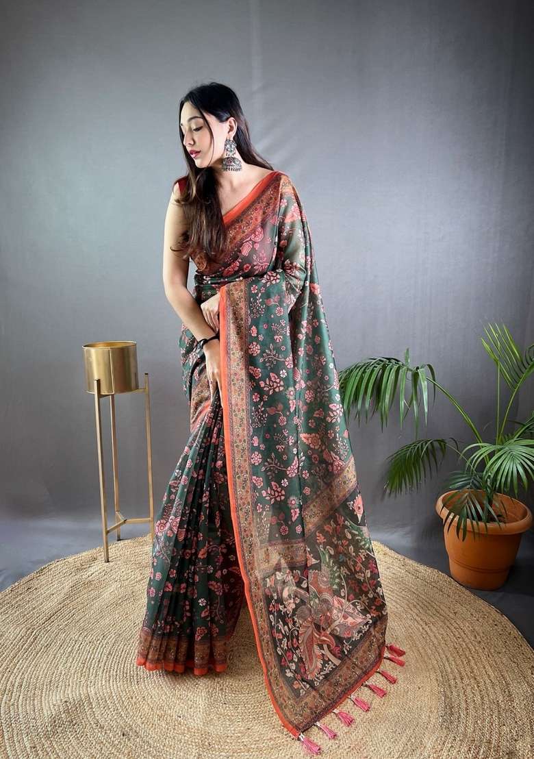 Dark Green Silk Blend Saree Set with Zari Work for Diwali | Wedding & Festive Wear - Indya