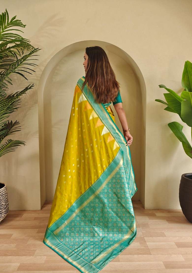 Lemon Zari Work Silk Blend Saree Set for Diwali and Festive Wear - Indya