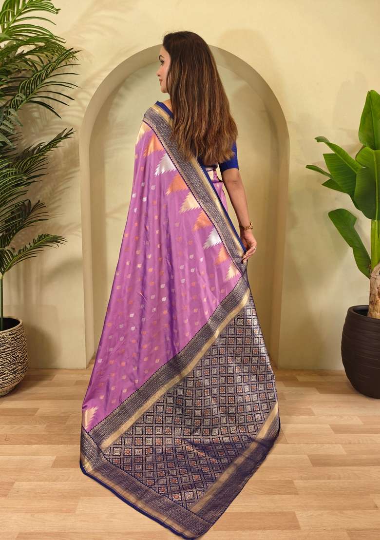 Onion Pink Silk Blend Saree Set with Zari Work for Diwali | Wedding & Festive Wear - Indya