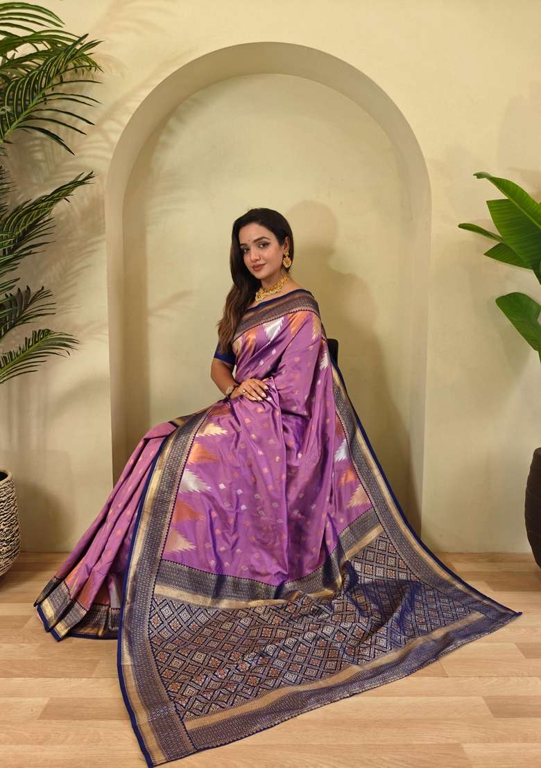 Onion Pink Silk Blend Saree Set with Zari Work for Diwali | Wedding & Festive Wear - Indya