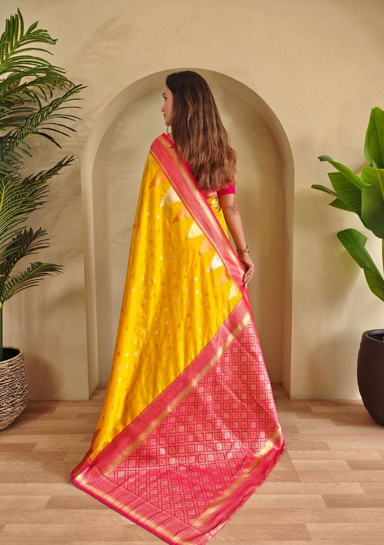 Yellow Silk Blend Saree Set with Zari Work for Diwali | Wedding & Festive Wear - Indya