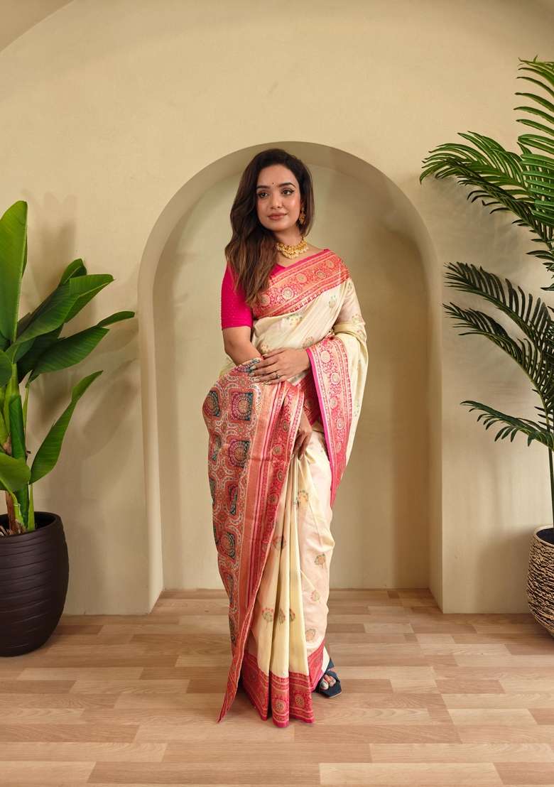 Cream Silk Blend Saree Set with Zari Work for Diwali | Wedding & Festive Wear - Indya