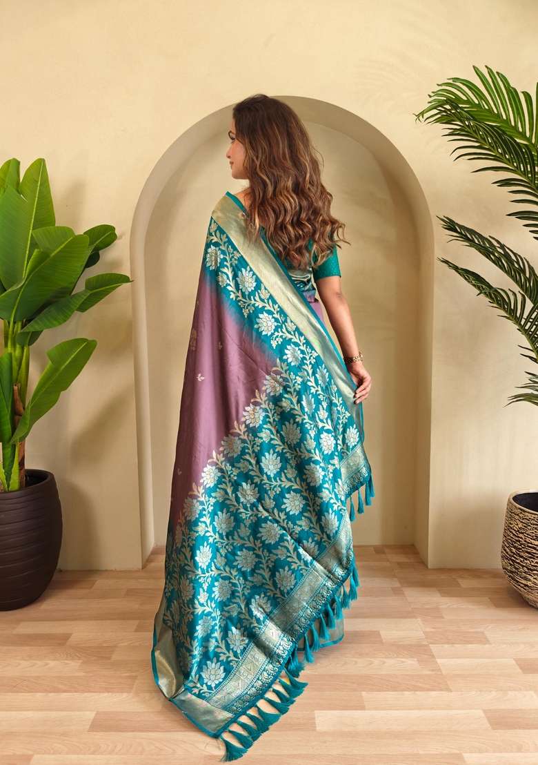 Dark Onion Pink Silk Blend Saree Set with Zari Work for Diwali | Wedding & Festive Wear - Indya