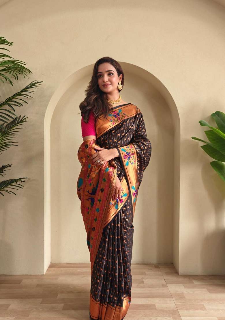 Black Silk Blend Saree Set with Zari Work for Diwali | Wedding & Festive Wear - Indya