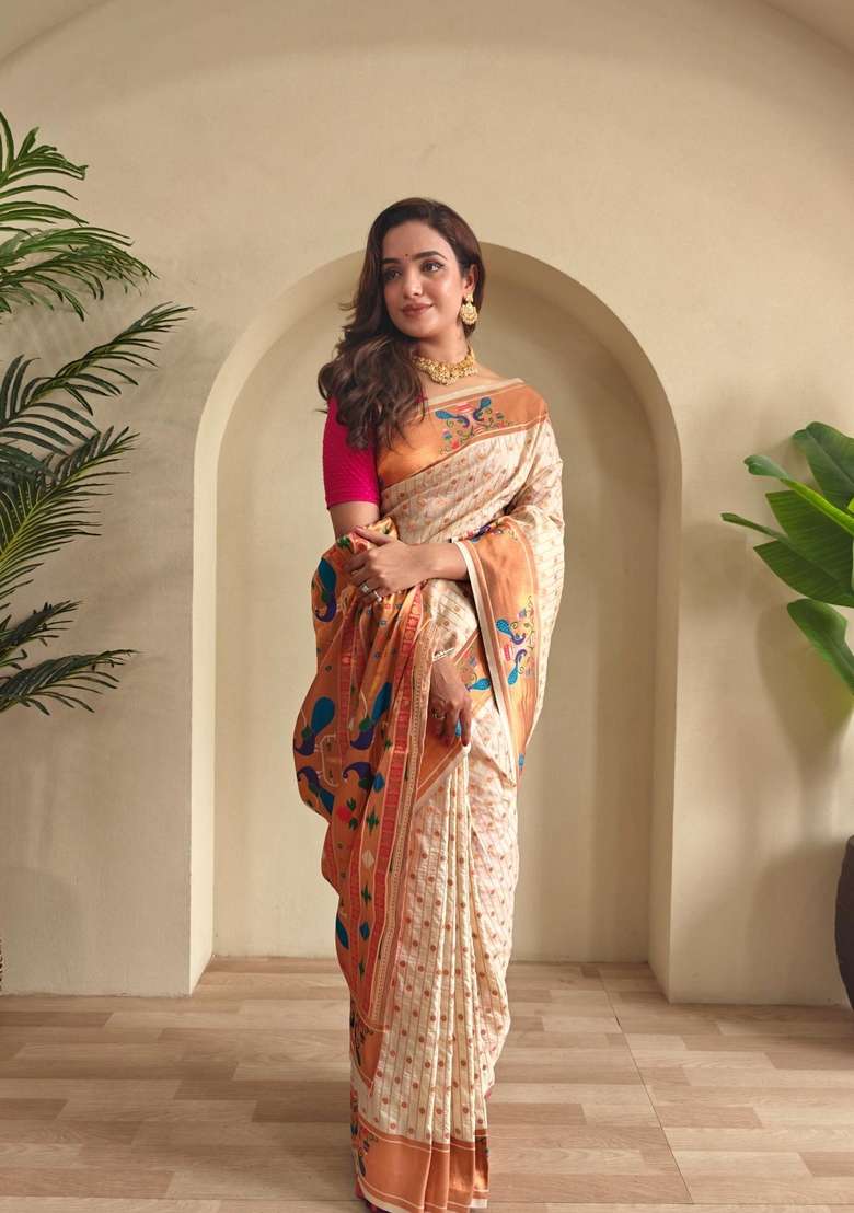 Cream Silk Blend Saree Set with Zari Work for Diwali | Wedding & Festive Wear - Indya