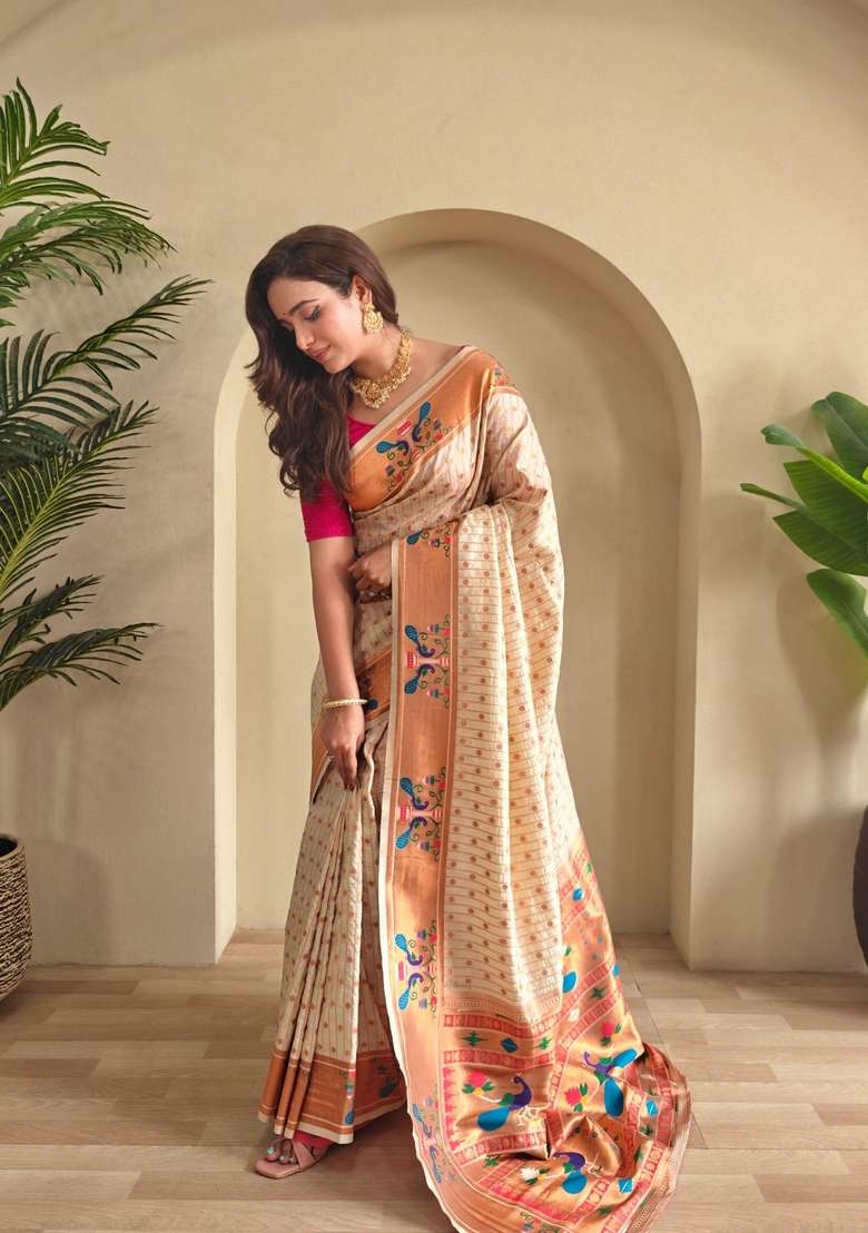 Cream Silk Blend Saree Set with Zari Work for Diwali | Wedding & Festive Wear - Indya