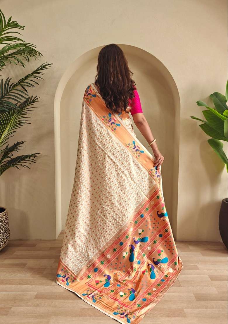 Cream Silk Blend Saree Set with Zari Work for Diwali | Wedding & Festive Wear - Indya
