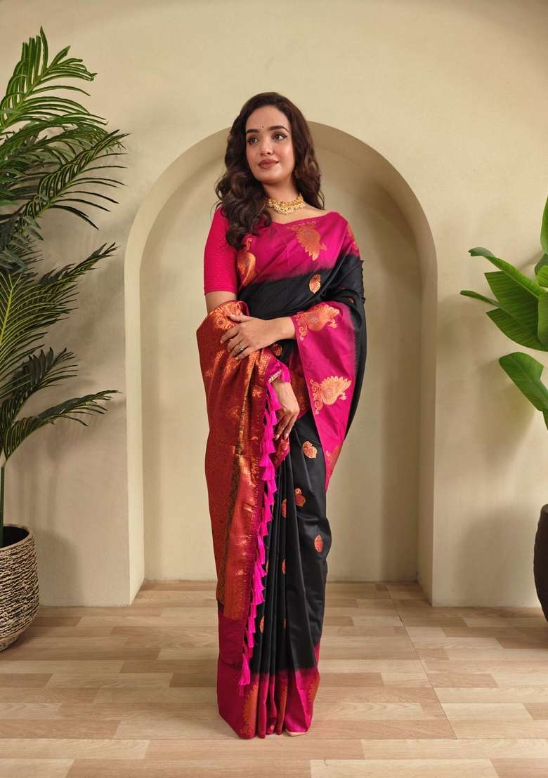 Black Silk Blend Saree Set with Zari Work for Diwali | Wedding & Festive Wear - Indya