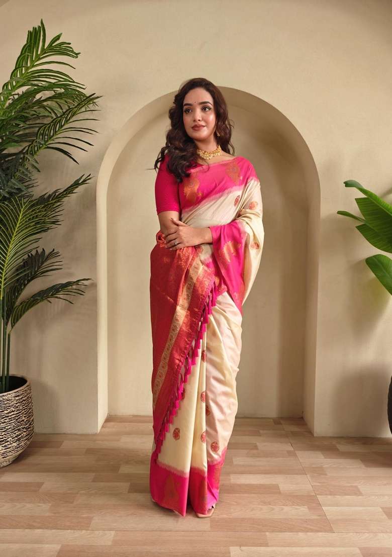 Cream Silk Blend Saree Set with Zari Work for Diwali | Wedding & Festive Wear - Indya