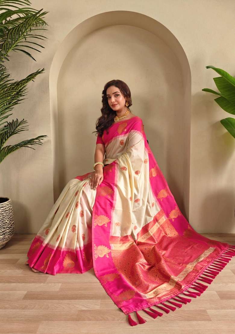 Cream Silk Blend Saree Set with Zari Work for Diwali | Wedding & Festive Wear - Indya