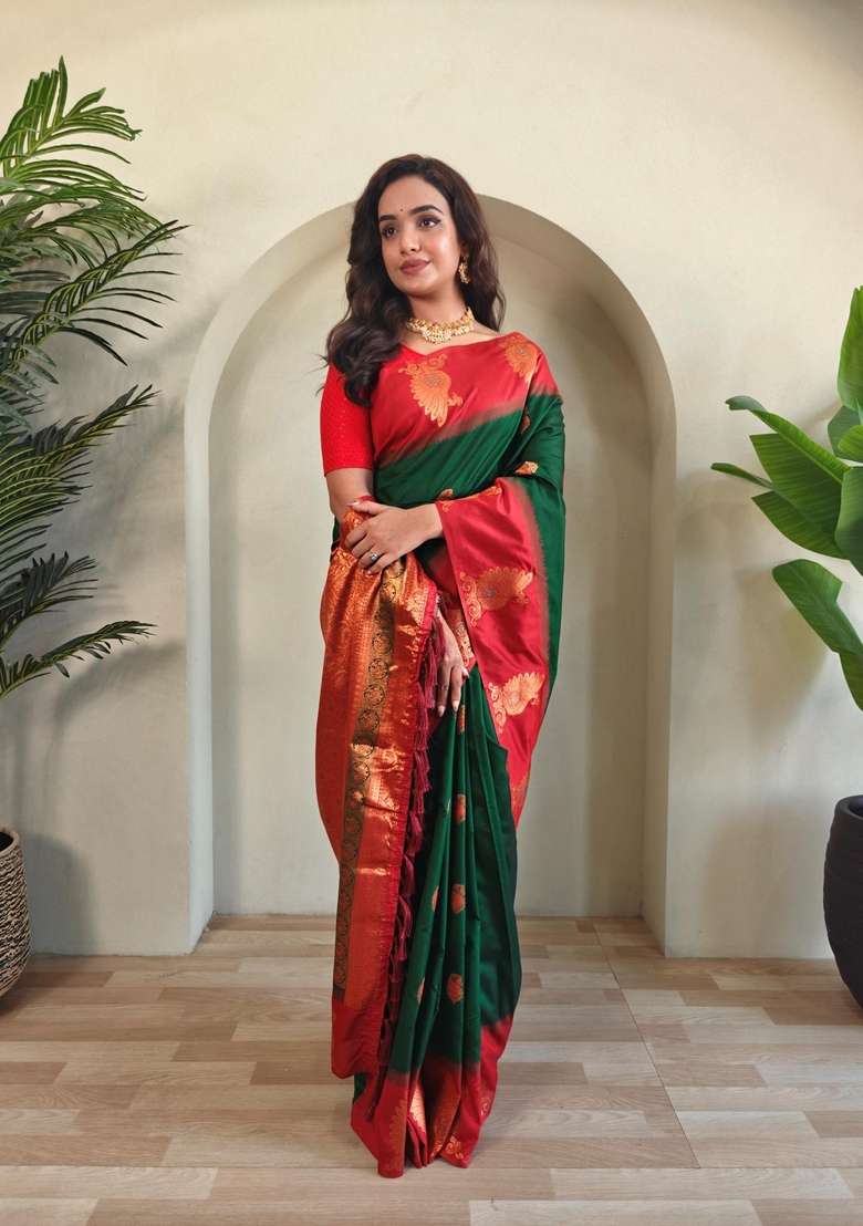 Green Silk Blend Saree Set with Zari Work for Diwali | Wedding & Festive Wear - Indya