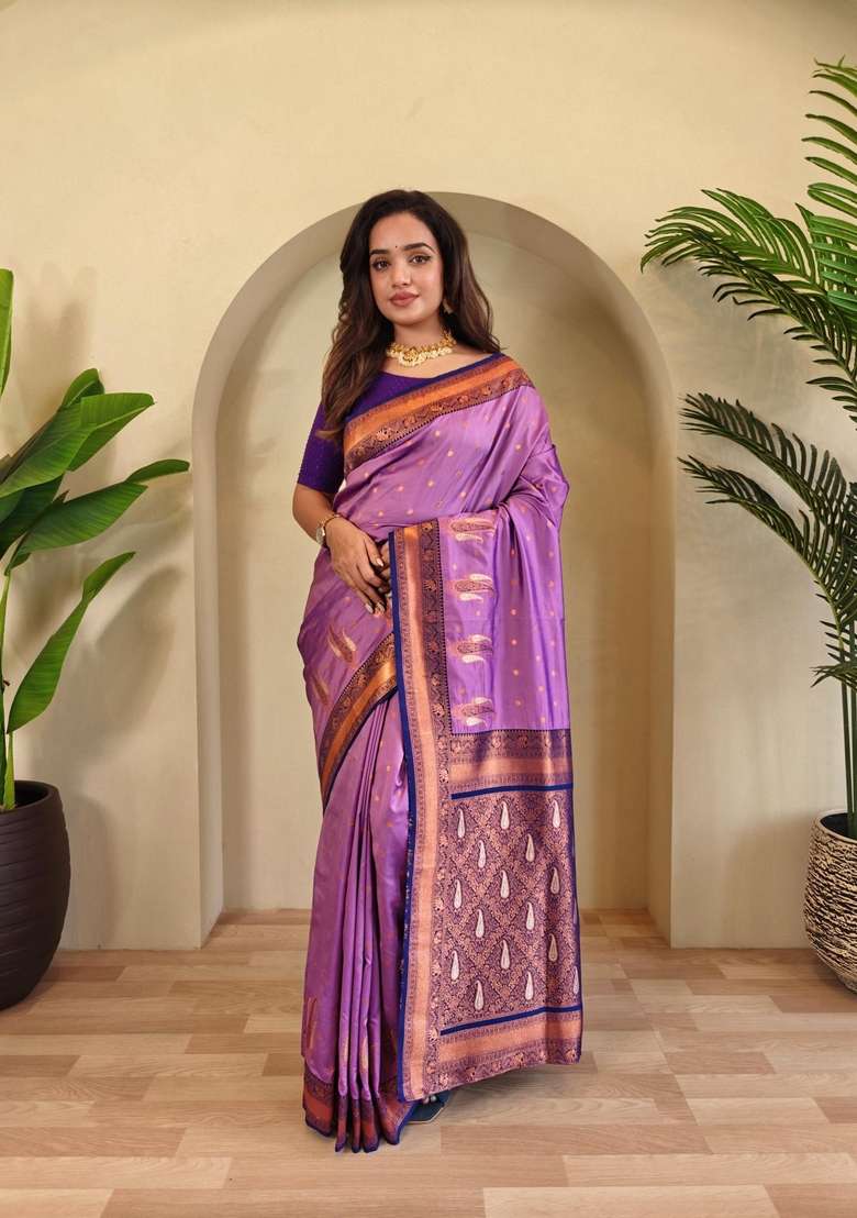 Onion Pink Silk Blend Saree Set with Zari Work for Diwali | Wedding & Festive Wear - Indya