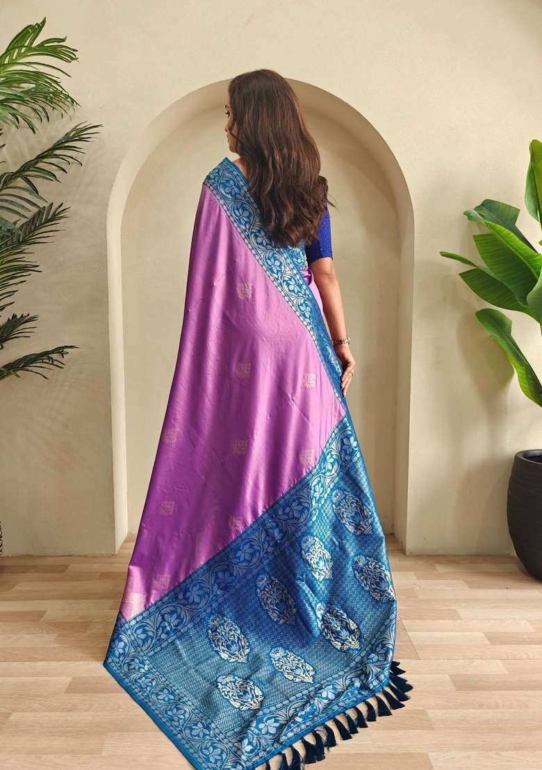 Onion Pink Silk Blend Saree Set with Zari Work for Diwali | Wedding & Festive Wear - Indya