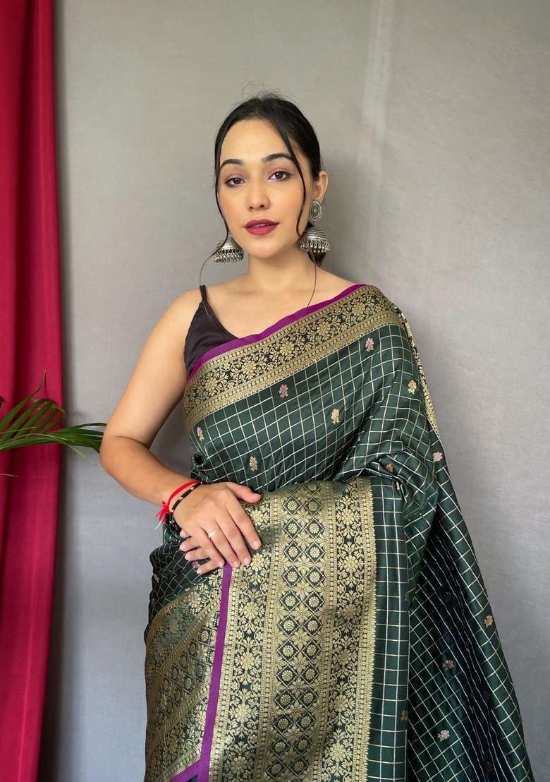 Green Zari Work Silk Blend Saree Set for Diwali and Festive Wear - Indya