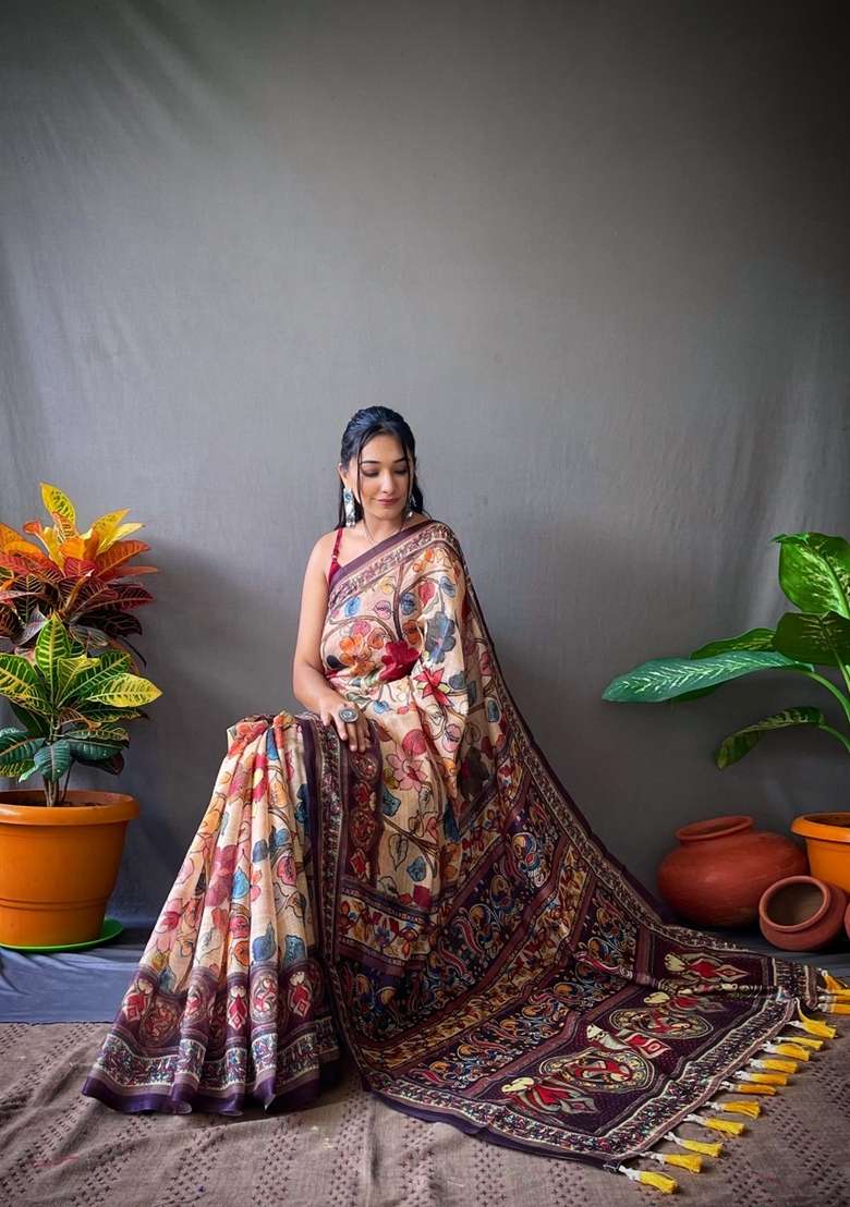 Cream Silk Blend Saree Set with Zari Work for Diwali | Wedding & Festive Wear - Indya