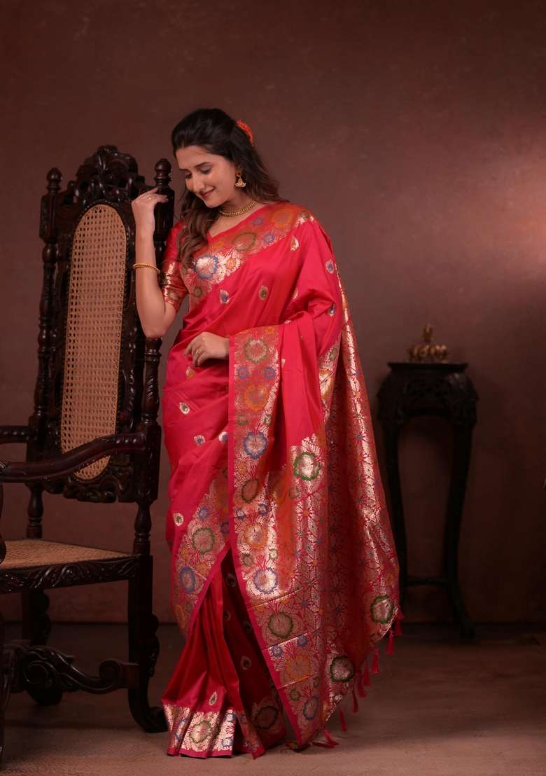 Red Silk Blend Saree Set with Zari Work for Diwali | Wedding & Festive Wear - Indya