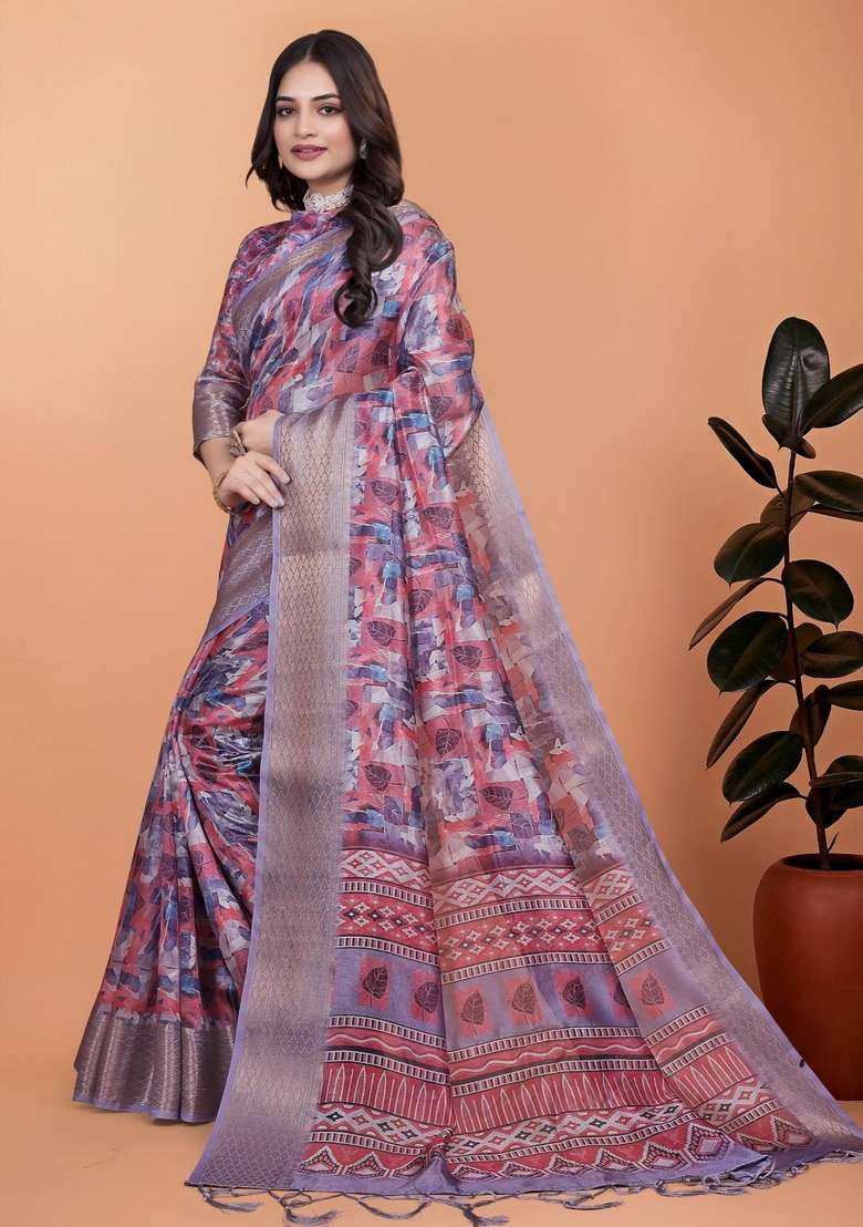 Peach Silk Blend Saree Set with Zari Work for Diwali | Wedding & Festive Wear - Indya