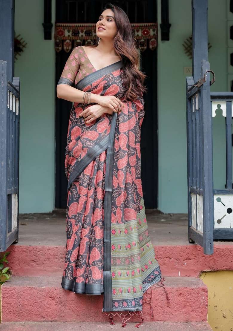 Black Silk Blend Saree Set with Zari Work for Diwali | Wedding & Festive Wear - Indya