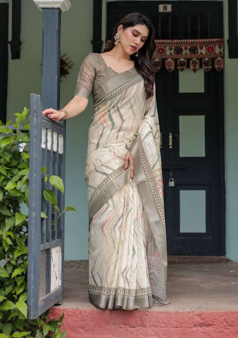 Cream Silk Blend Saree Set with Zari Work for Diwali | Wedding & Festive Wear - Indya