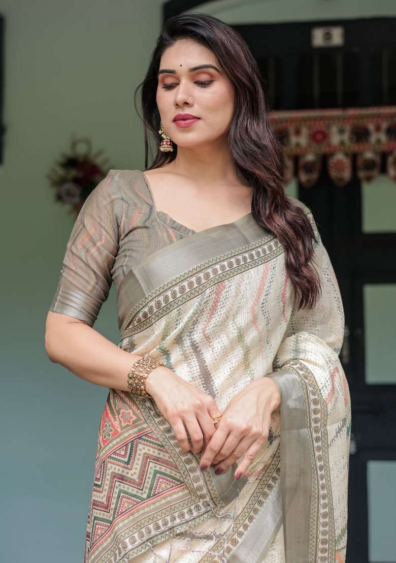 Cream Silk Blend Saree Set with Zari Work for Diwali | Wedding & Festive Wear - Indya