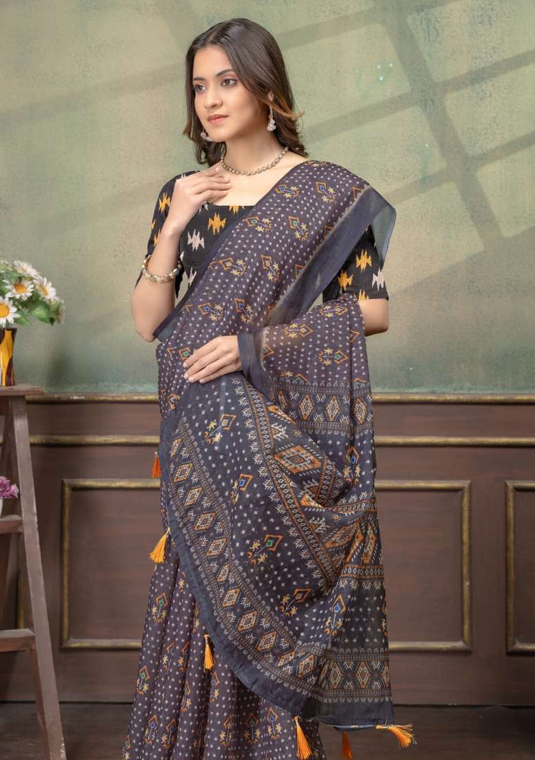 Black Zari Work Silk Blend Saree Set for Diwali and Festive Wear - Indya