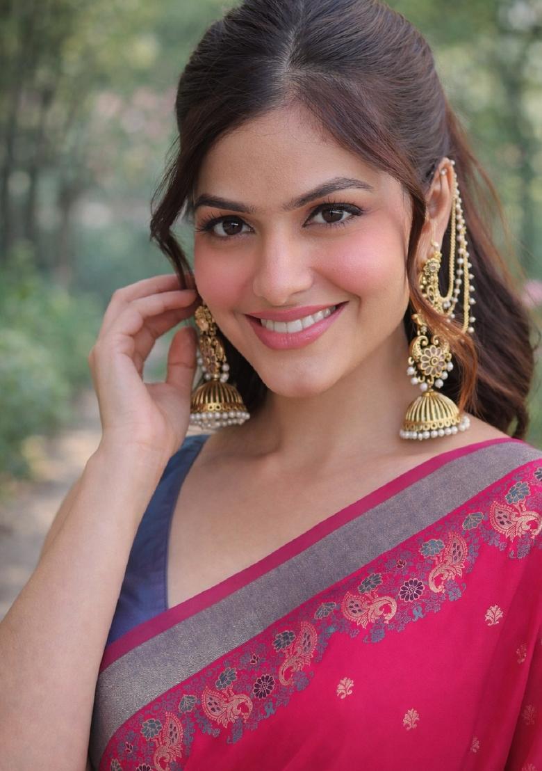 Pink Embroidered Banarasi Silk Blend Saree Set - Indya