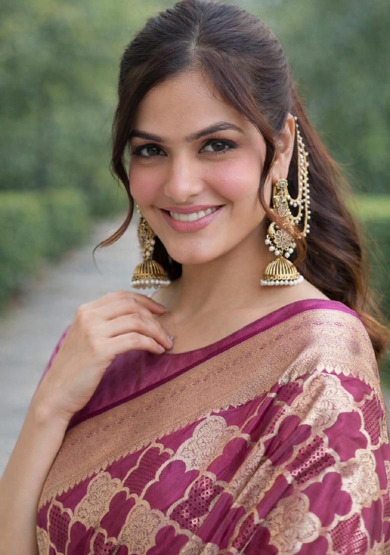 Onion Pink Embroidered Banarasi Silk Blend Saree Set - Indya