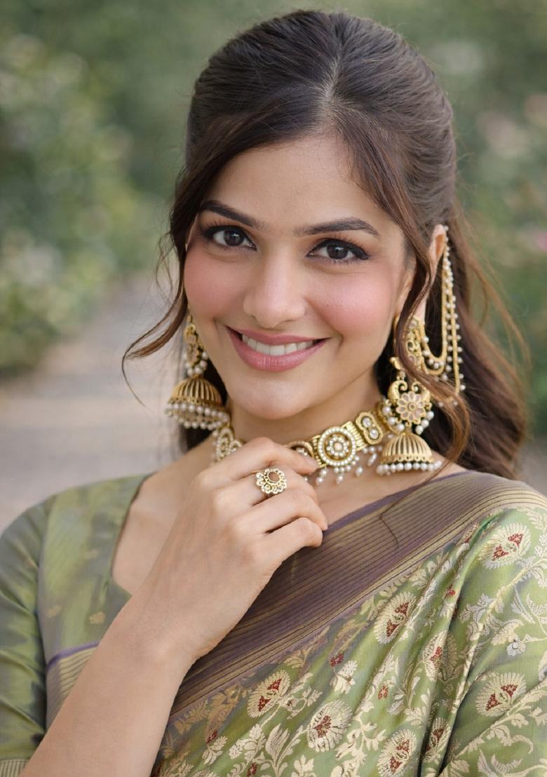 Light Green Embroidered Banarasi Silk Blend Saree Set - Indya