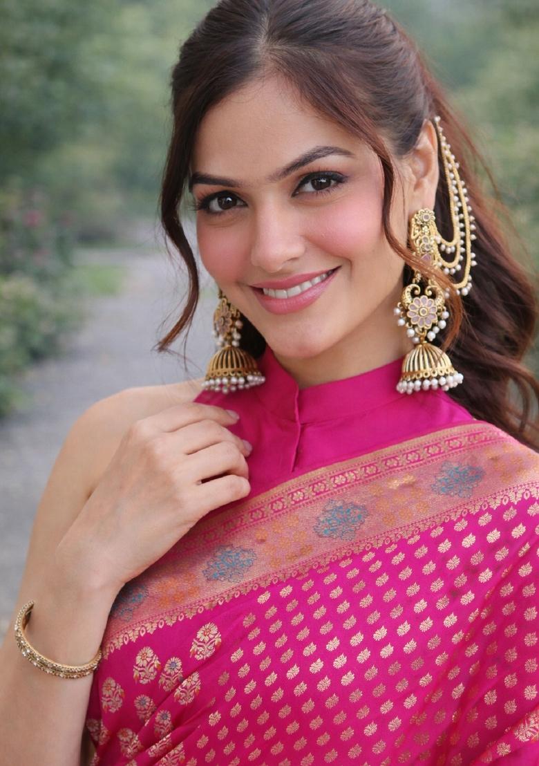 Pink Embroidered Banarasi Silk Blend Saree Set - Indya