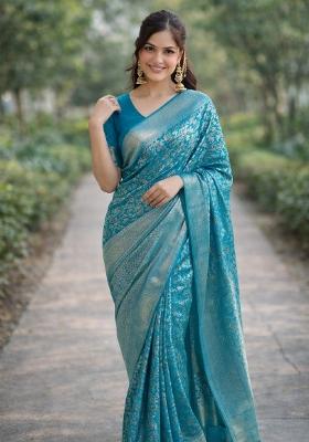 Turquoise Embroidered Banarasi Silk Blend Saree Set