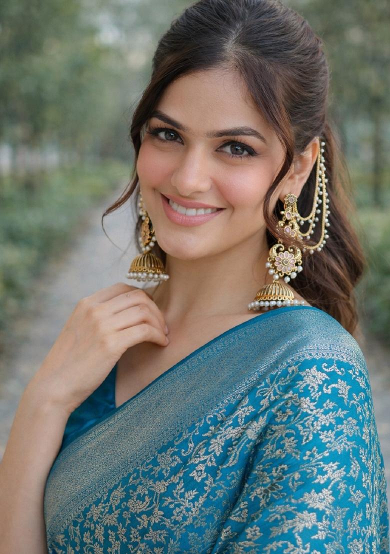 Turquoise Embroidered Banarasi Silk Blend Saree Set - Indya