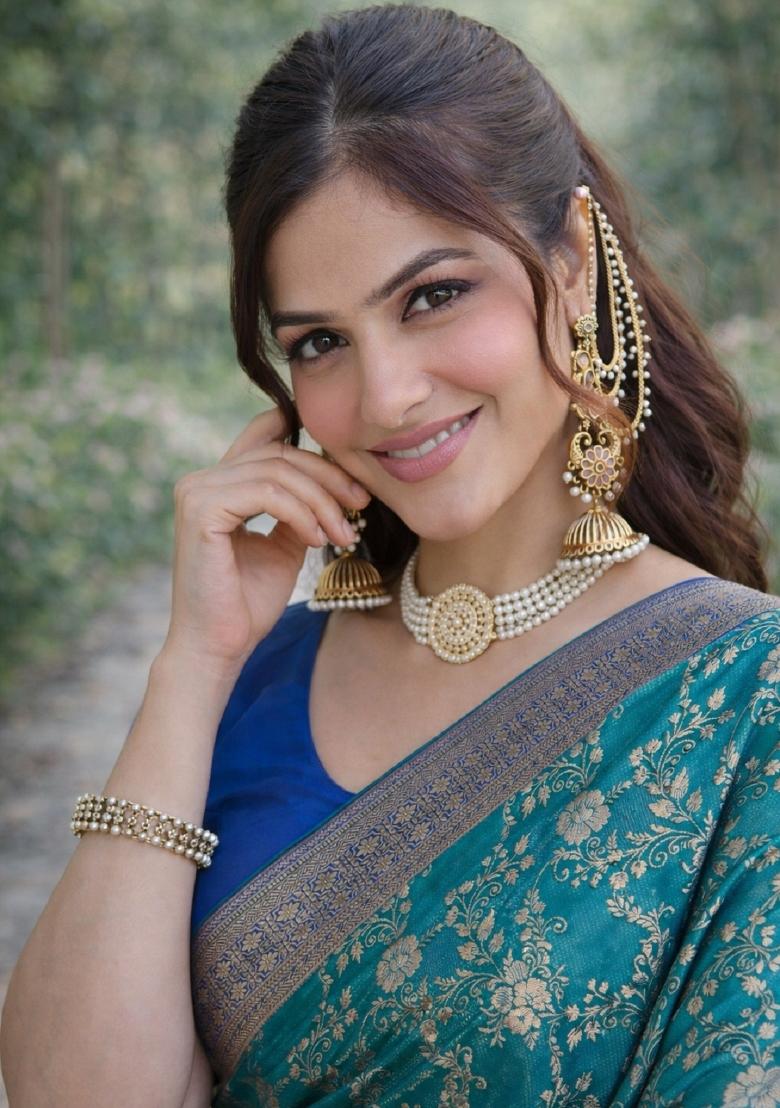 Teal Embroidered Banarasi Silk Blend Saree Set - Indya