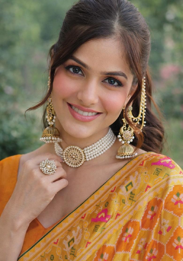 Yellow Embroidered Banarasi Silk Blend Saree Set - Indya