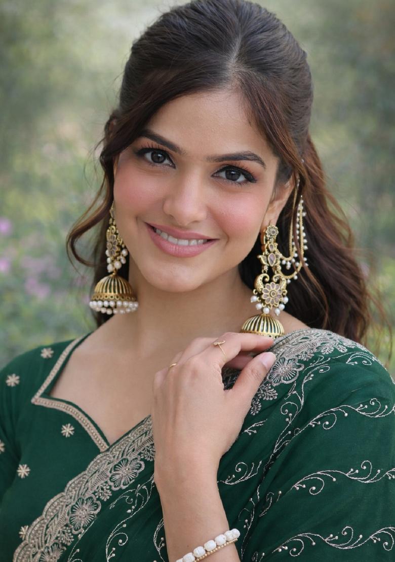 Green Embroidered Georgette Saree Set - Indya