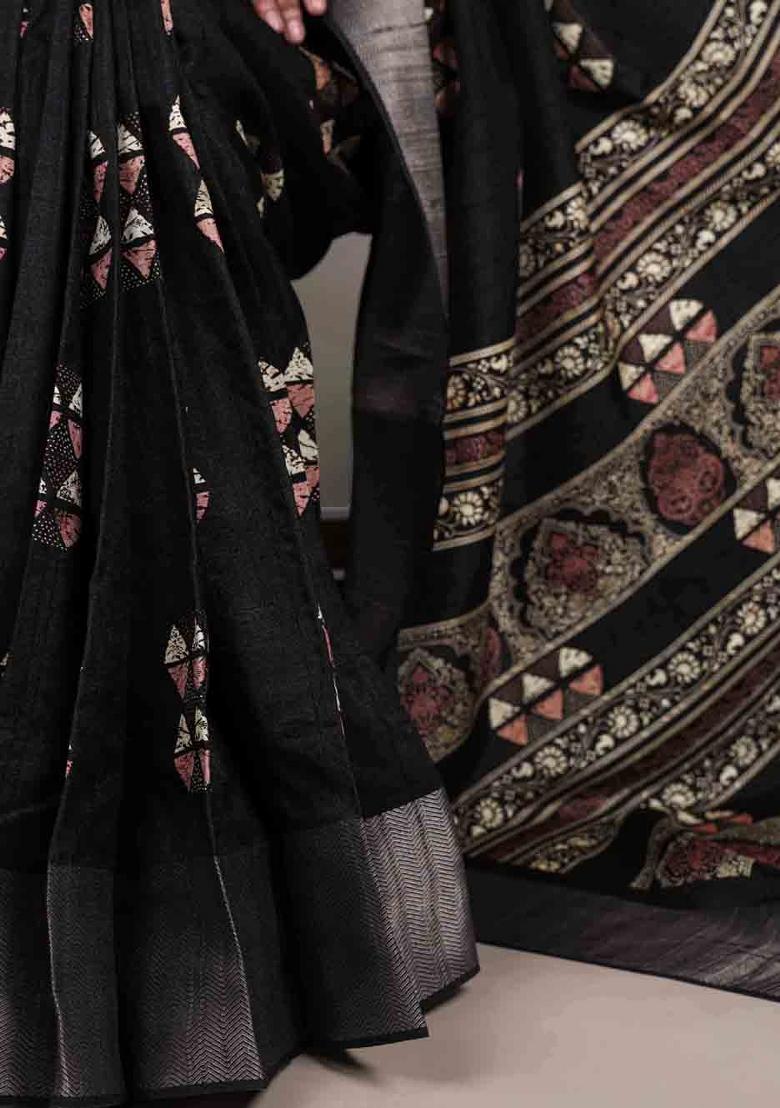 Black Printed Silk Blend Saree Set - Indya