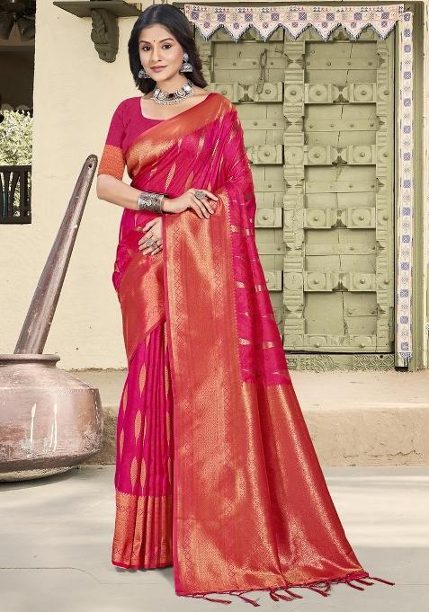 Magenta Zari Work Banarasi Saree Set
