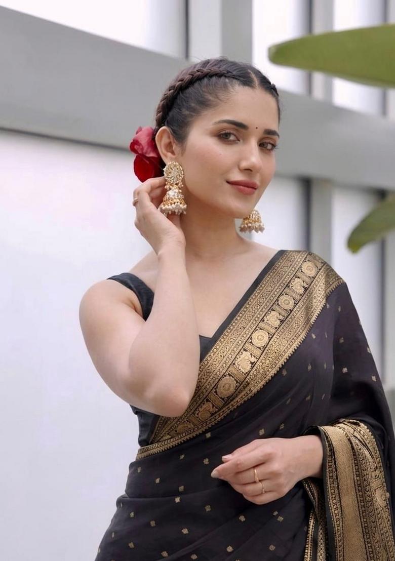 Black Jacquard Silk Blend Saree Set - Indya