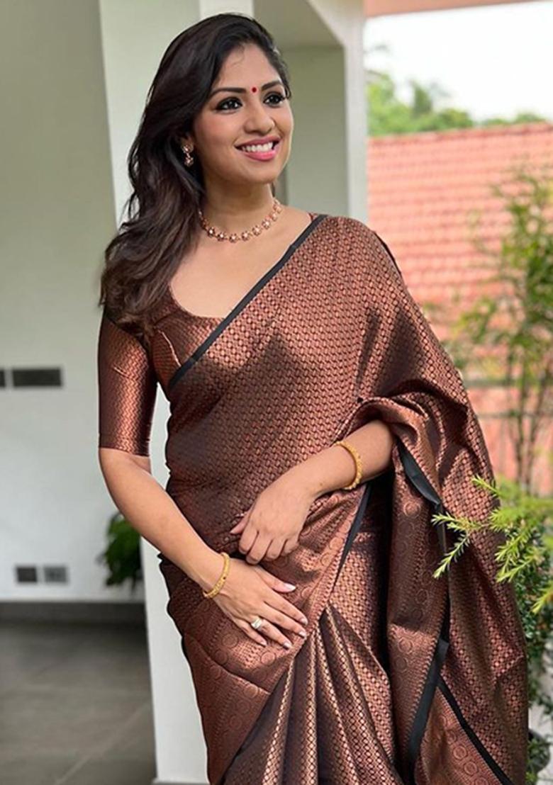 Brown Jacquard Silk Blend Saree Set - Indya