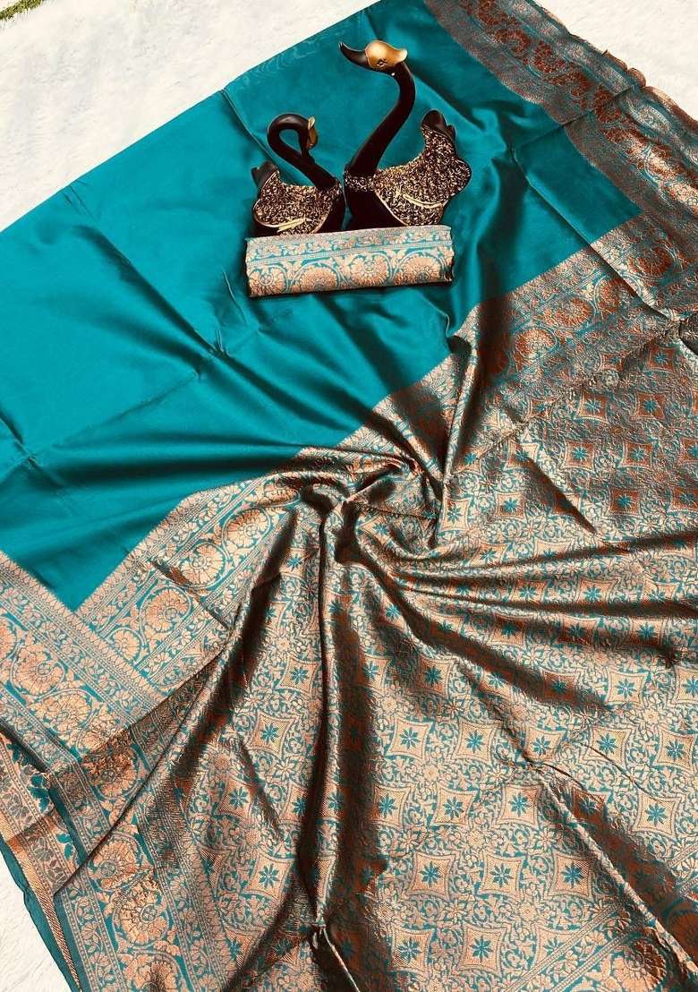 Green Zari Work Silk Blend Saree Set for Diwali and Festive Wear - Indya