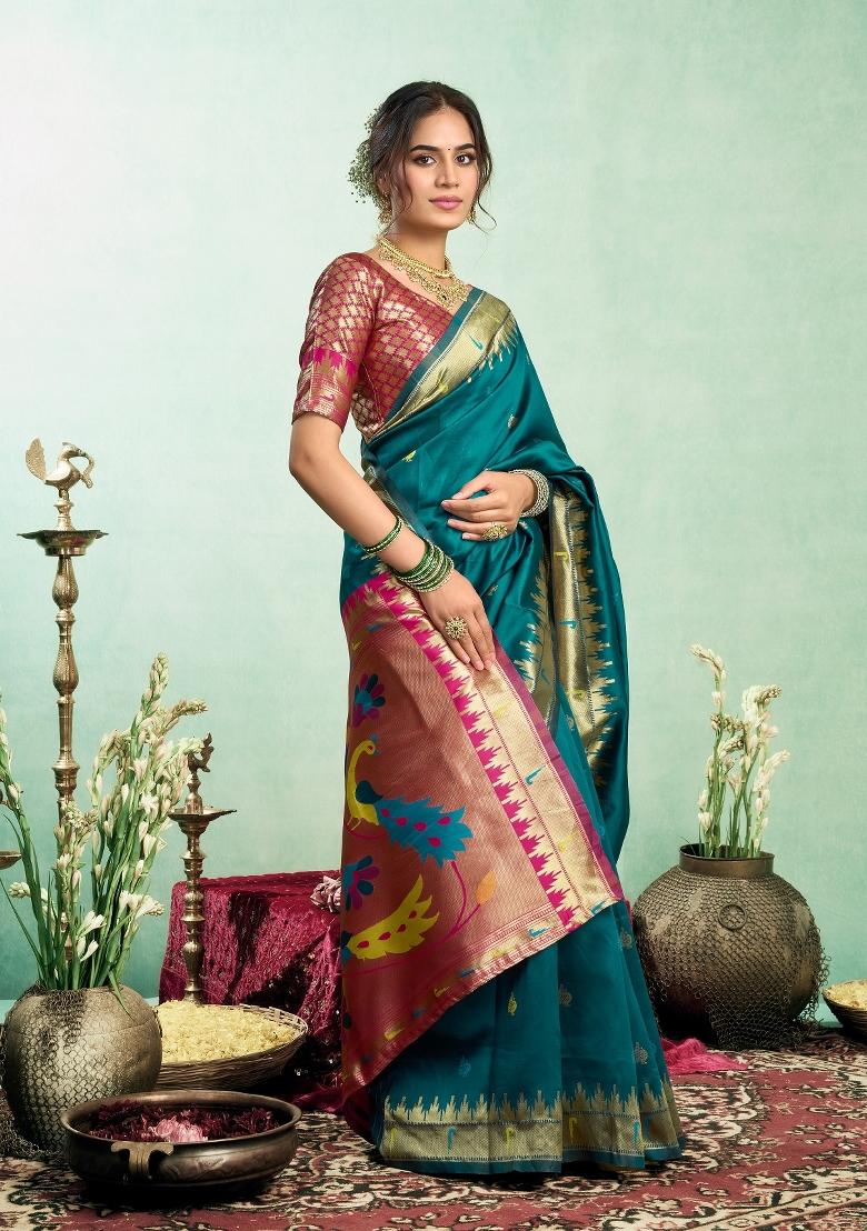 Green Woven Weaving Silk Blend Saree Set - Indya