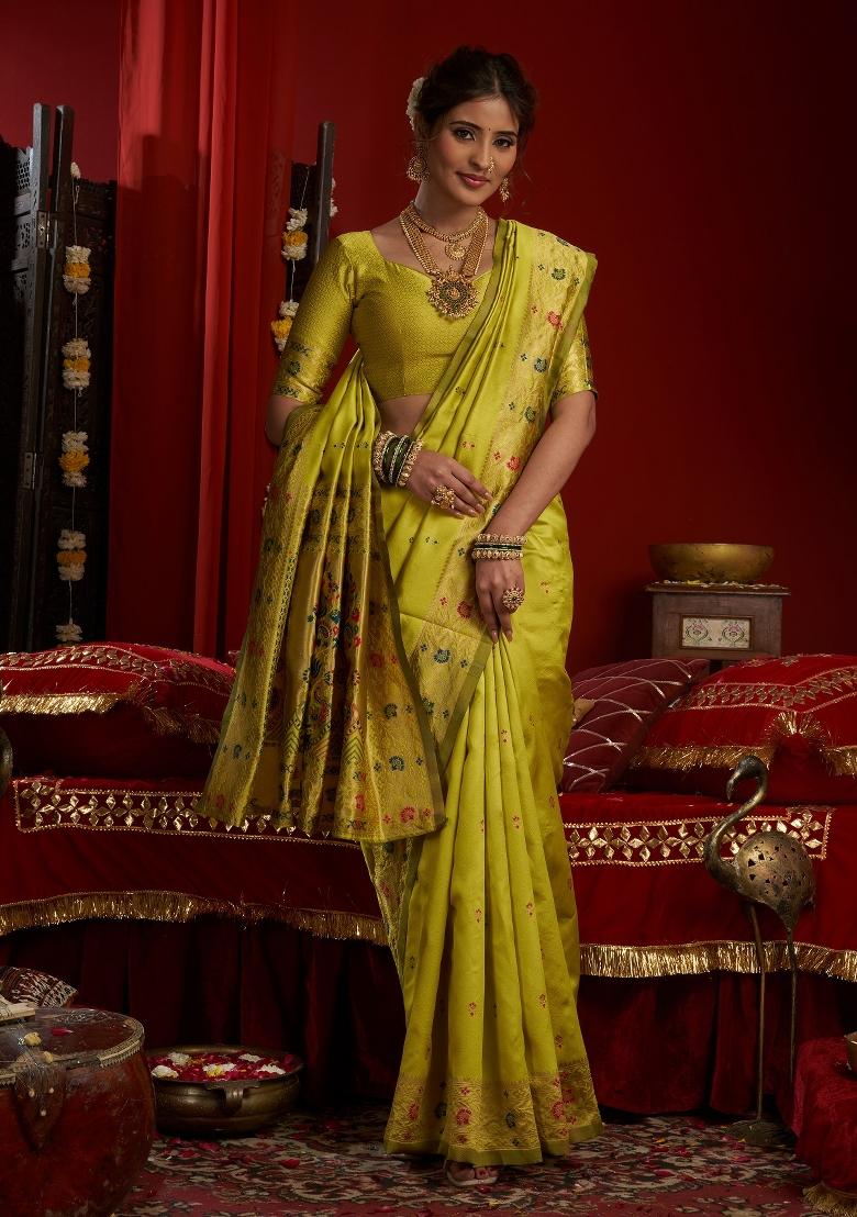Lemon Yellow Woven Weaving Silk Blend Saree Set - Indya