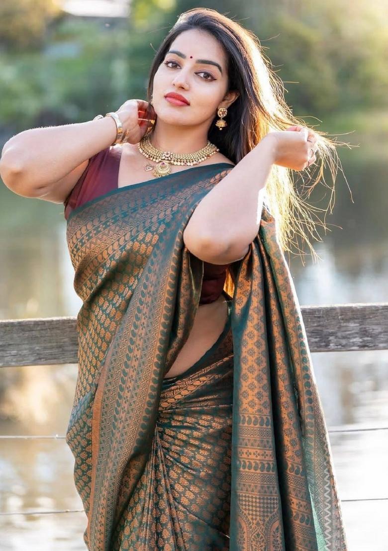 Green Woven Silk Blend Saree Set - Indya
