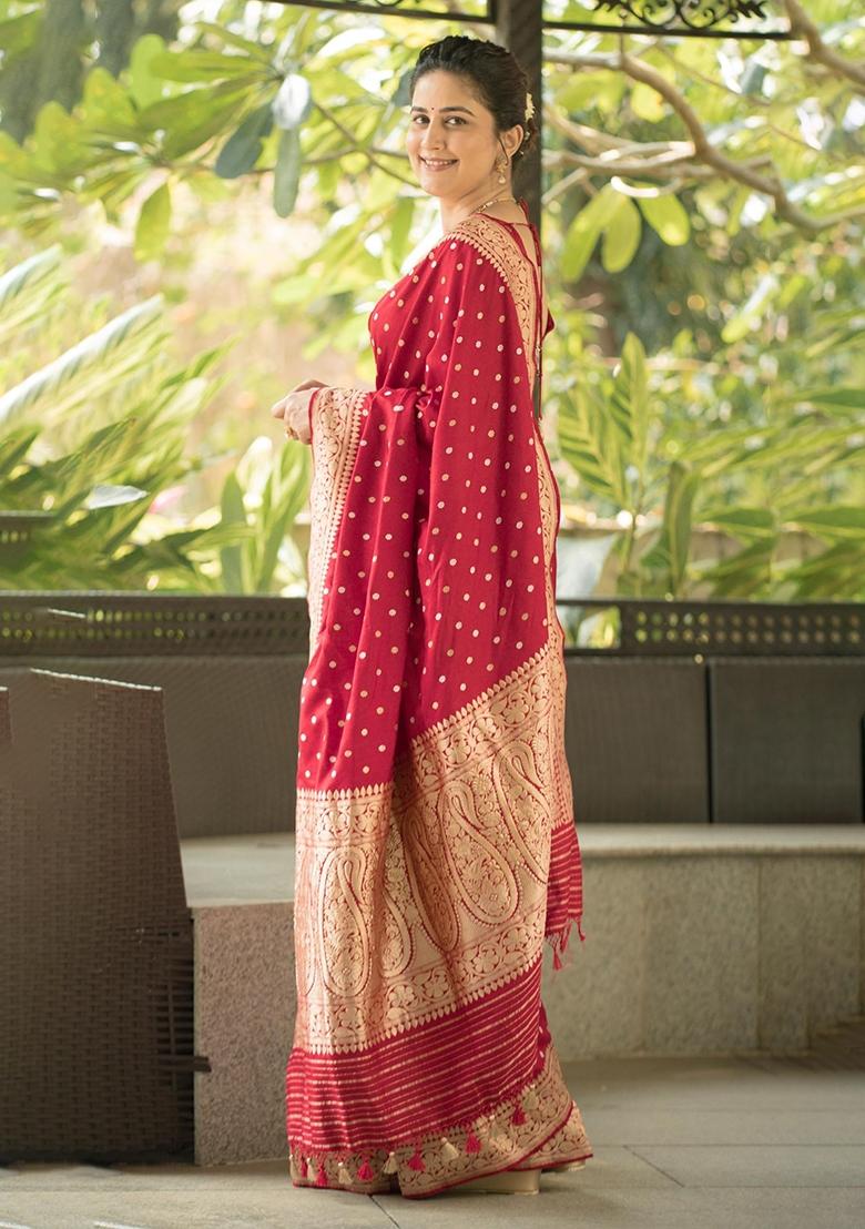 Maroon Woven Silk Blend Saree Set - Indya