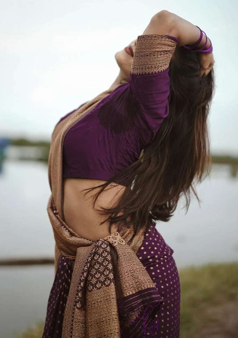 Purple Woven Silk Blend Saree Set for Diwali | Wedding & Festive Wear - Indya