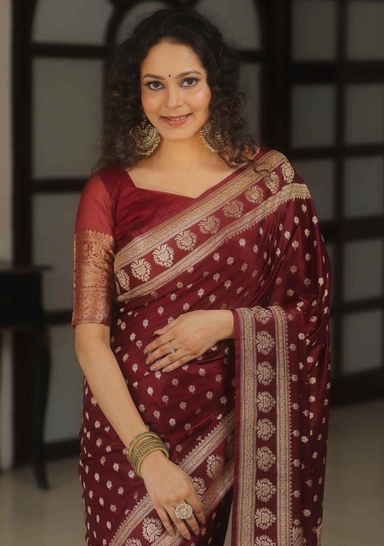 Maroon Woven Silk Blend Saree Set - Indya
