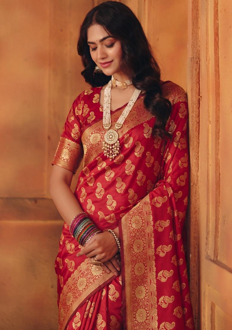 Red Woven Silk Blend Saree Set - Indya