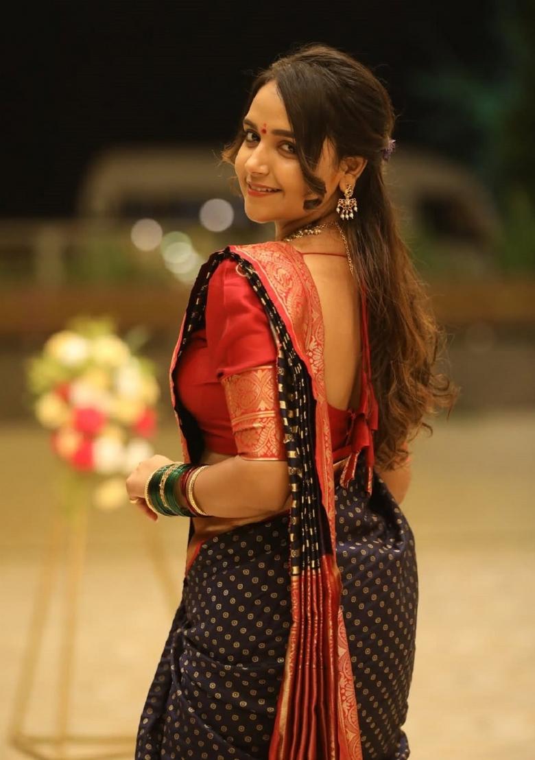 Black Woven Silk Blend Saree Set - Indya