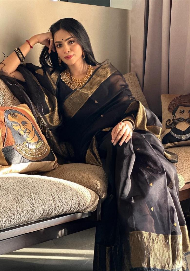 Black Woven Silk Blend Saree Set - Indya