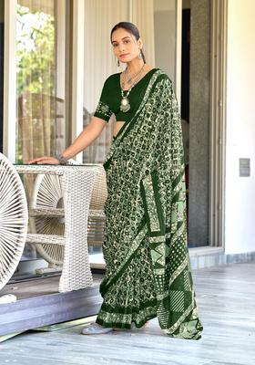 Green Geometric Print Cotton Saree Set